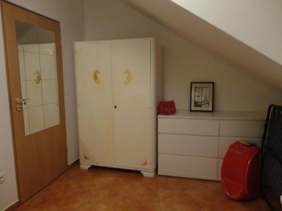 Apartment Gliha Jelsa  Exterior foto